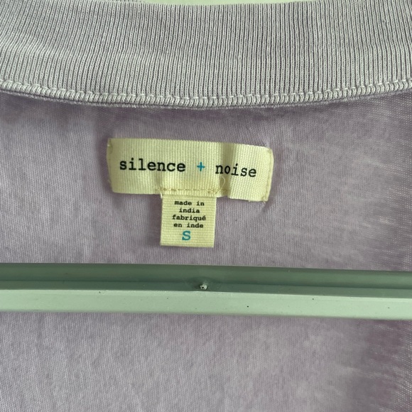 Vneck cut out tank - Picture 2 of 3